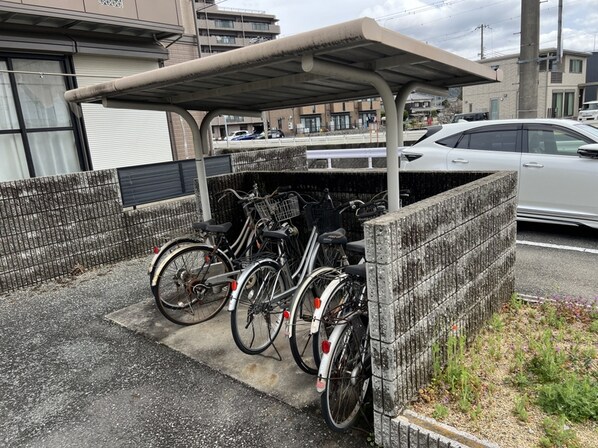 亀山駅 徒歩12分 2階の物件外観写真